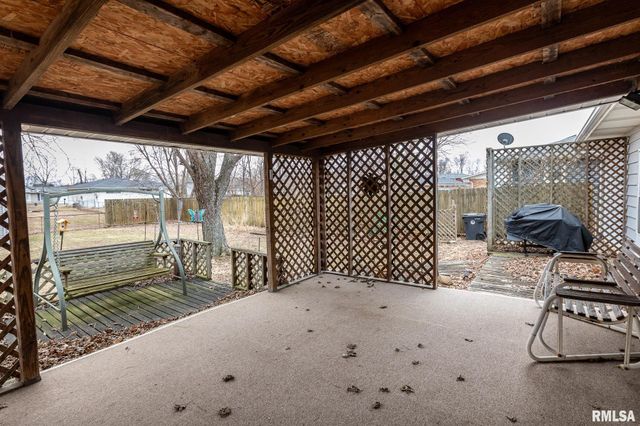 204 CYPRESS Street, Pekin, IL 61554