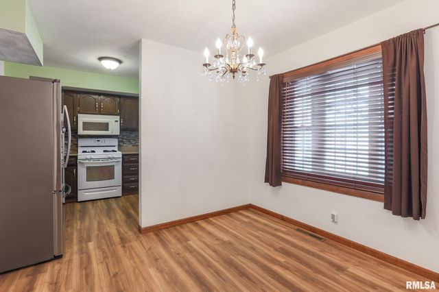 204 CYPRESS Street, Pekin, IL 61554