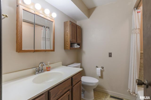 204 CYPRESS Street, Pekin, IL 61554