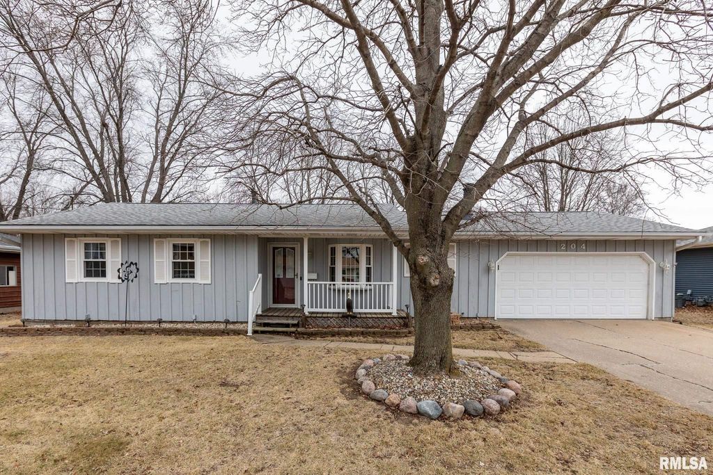 204 CYPRESS Street, Pekin, IL 61554
