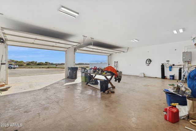 6786 W PALOMINO Way, Coolidge, AZ 85128