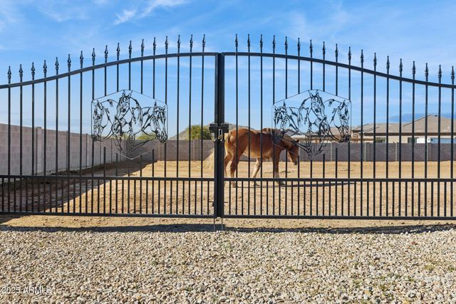 6786 W PALOMINO Way, Coolidge, AZ 85128