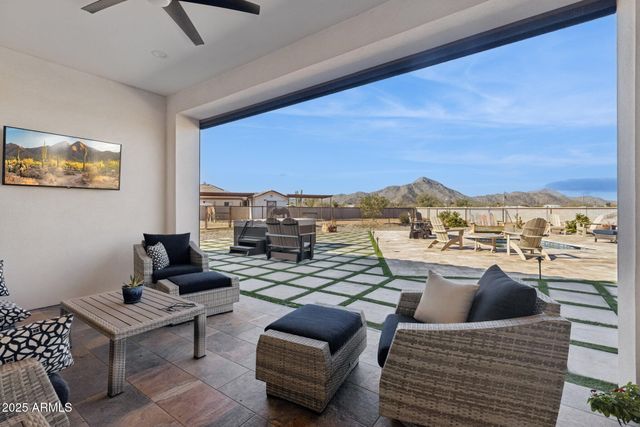 6786 W PALOMINO Way, Coolidge, AZ 85128