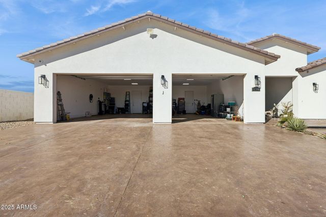 6786 W PALOMINO Way, Coolidge, AZ 85128