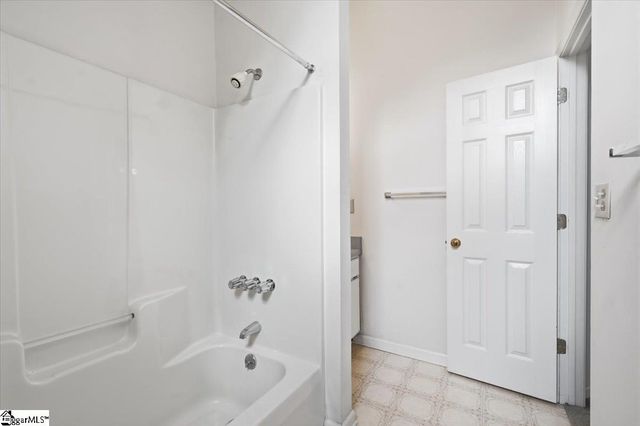 1024 Summit Drive, Greenville, SC 29609