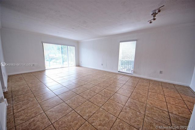 6900 N Kendall Drive A209, Pinecrest, FL 33156