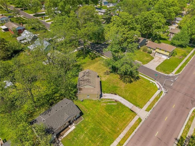 7400 Lamar Avenue, Overland Park, KS 66204
