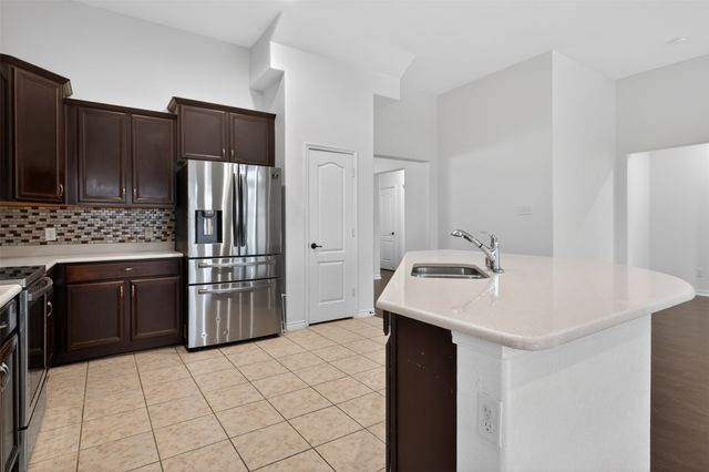 8728 Maple Ridge Trail, Fort Worth, TX 76244