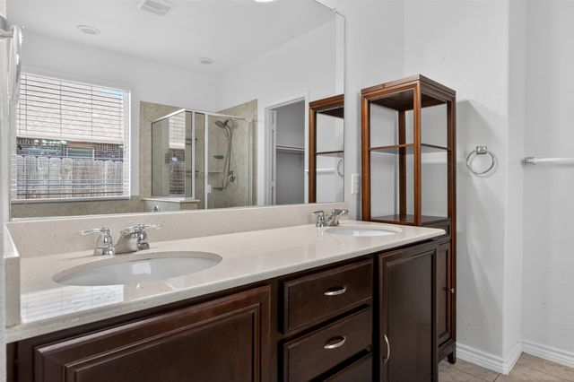 8728 Maple Ridge Trail, Fort Worth, TX 76244