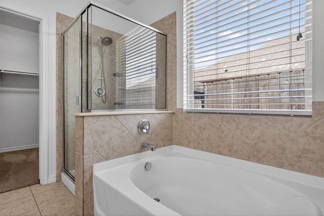 8728 Maple Ridge Trail, Fort Worth, TX 76244