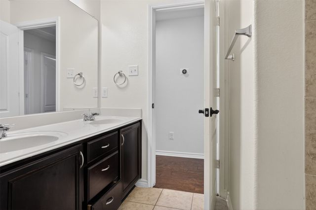 8728 Maple Ridge Trail, Fort Worth, TX 76244