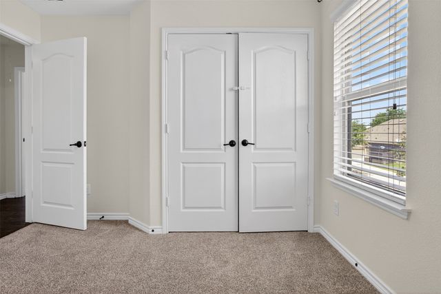 8728 Maple Ridge Trail, Fort Worth, TX 76244