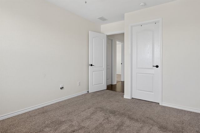 8728 Maple Ridge Trail, Fort Worth, TX 76244