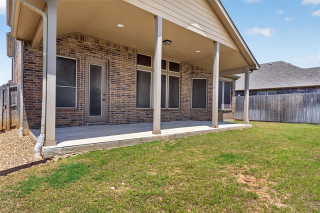 8728 Maple Ridge Trail, Fort Worth, TX 76244