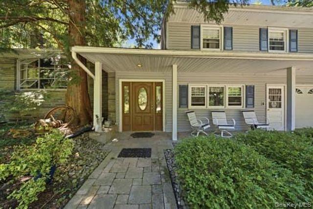 24 Van Dam Road, Hyde Park, NY 12538