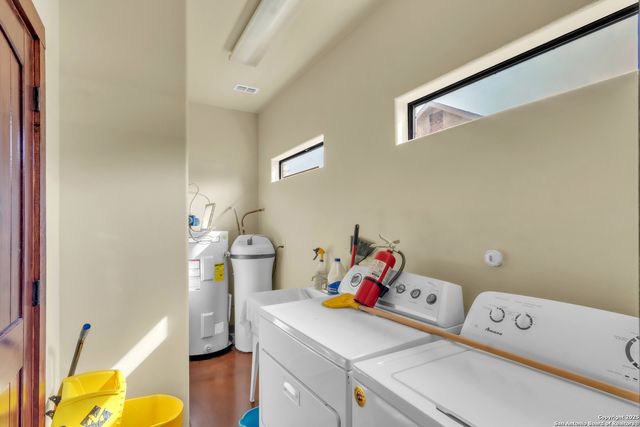 723 Tierra Linda, Concan, TX 78838