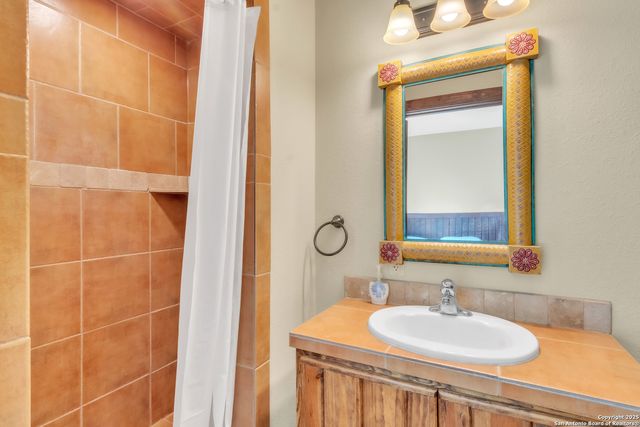 723 Tierra Linda, Concan, TX 78838