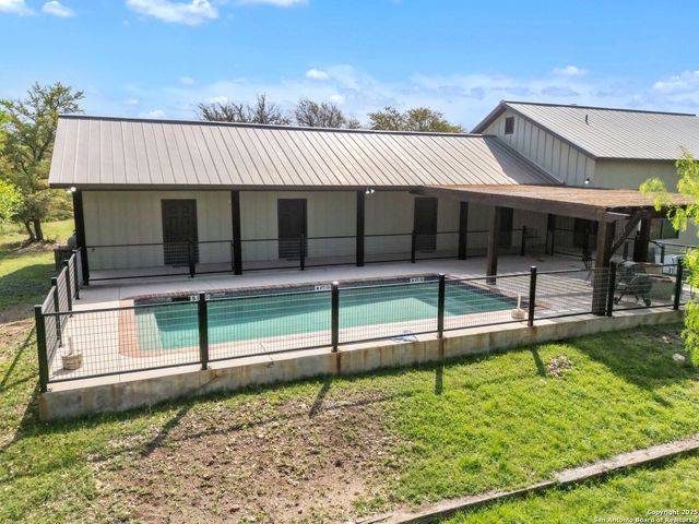 723 Tierra Linda, Concan, TX 78838