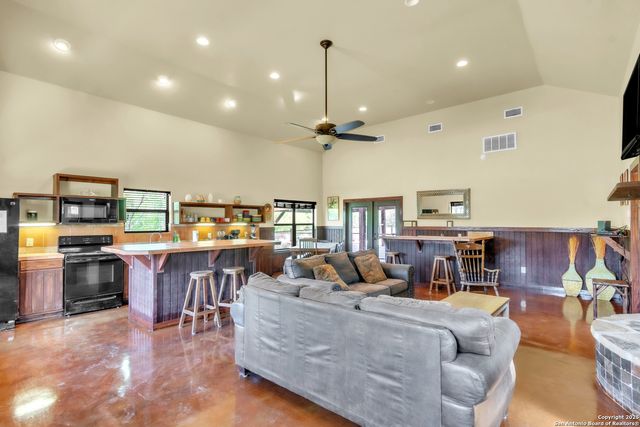 723 Tierra Linda, Concan, TX 78838