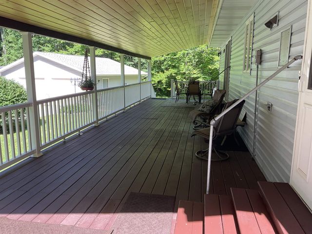 3300 E Arnold Lake Road, Harrison, MI 48625