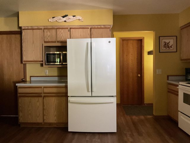 3300 E Arnold Lake Road, Harrison, MI 48625