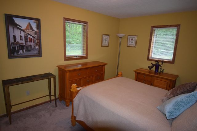 3300 E Arnold Lake Road, Harrison, MI 48625