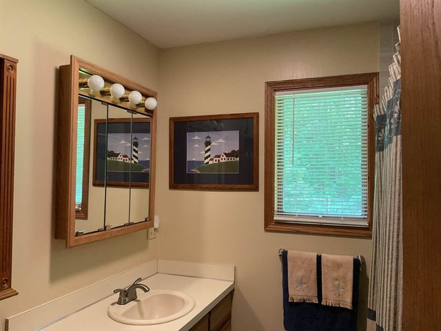 3300 E Arnold Lake Road, Harrison, MI 48625