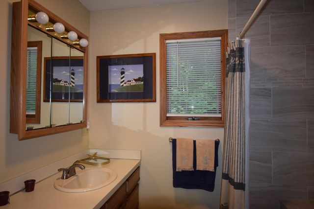 3300 E Arnold Lake Road, Harrison, MI 48625