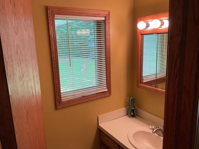 3300 E Arnold Lake Road, Harrison, MI 48625