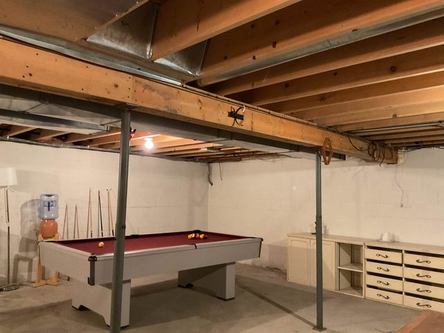 3300 E Arnold Lake Road, Harrison, MI 48625