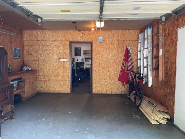 3300 E Arnold Lake Road, Harrison, MI 48625