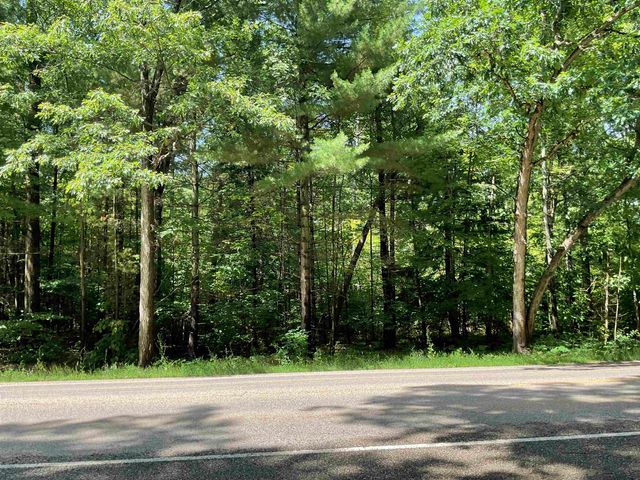 3300 E Arnold Lake Road, Harrison, MI 48625