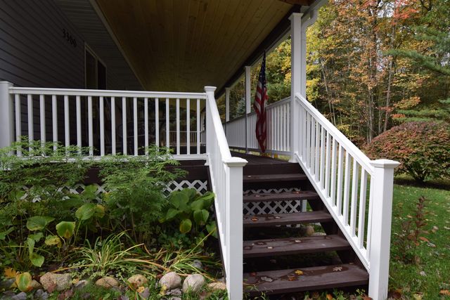 3300 E Arnold Lake Road, Harrison, MI 48625