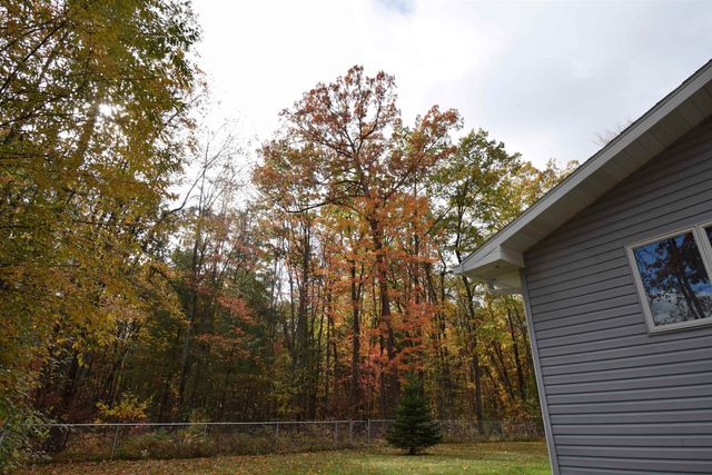 3300 E Arnold Lake Road, Harrison, MI 48625