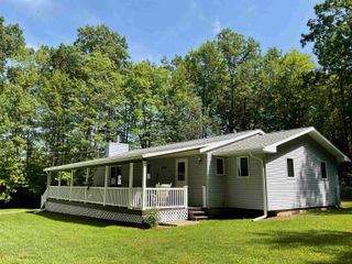 3300 E Arnold Lake Road, Harrison, MI 48625