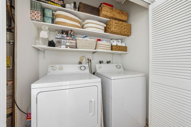 206 Thompson Avenue, Mountain View, CA 94043