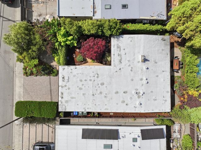 206 Thompson Avenue, Mountain View, CA 94043