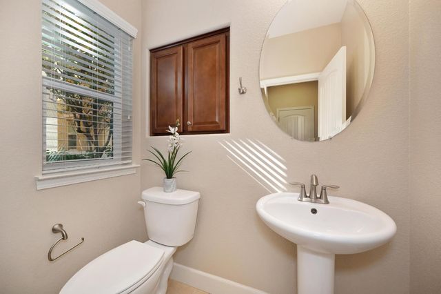 908 Lyon Pl, Roseville, CA 95747