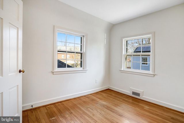 6312 31ST PL NW, Washington, DC 20015