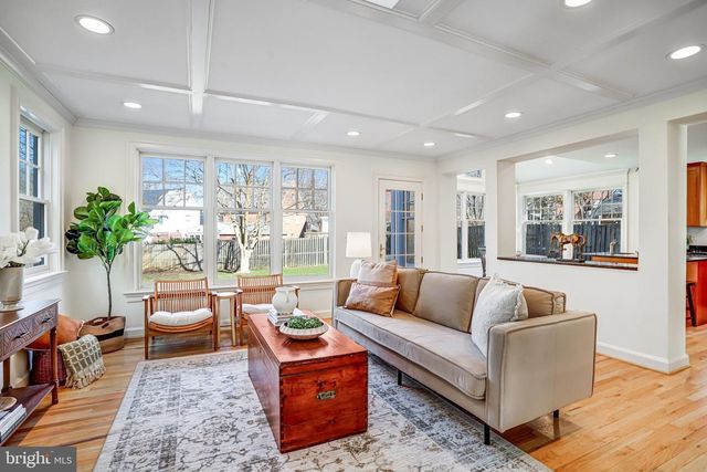 6312 31ST PL NW, Washington, DC 20015