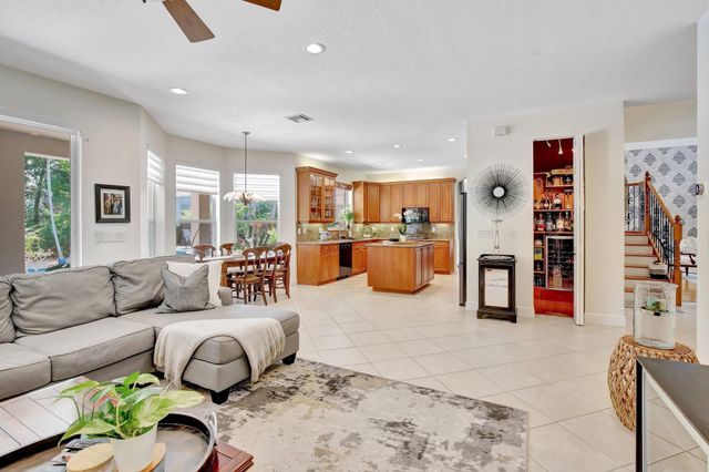 19502 SW 39th St, Miramar, FL 33029