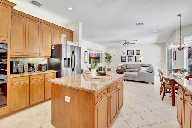 19502 SW 39th St, Miramar, FL 33029