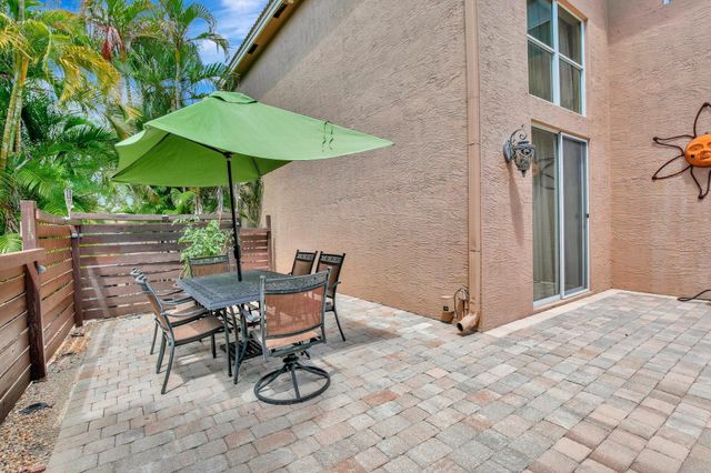 19502 SW 39th St, Miramar, FL 33029