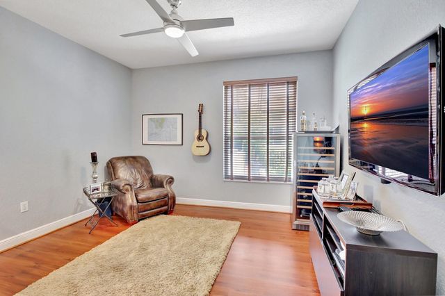 19502 SW 39th St, Miramar, FL 33029