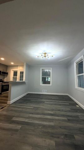 3902 N ROGERS AVE, Baltimore, MD 21207