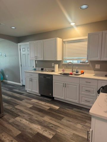 301 Indian Oaks Trail, West Tawakoni, TX 75474
