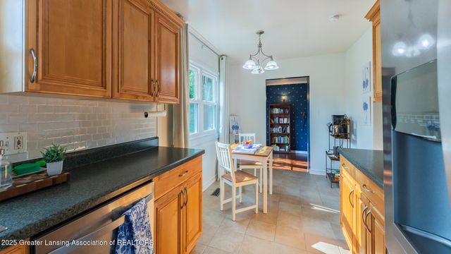 2300 Vassar Drive, Lansing, MI 48912