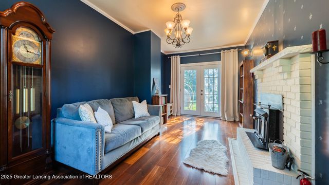 2300 Vassar Drive, Lansing, MI 48912