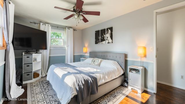 2300 Vassar Drive, Lansing, MI 48912