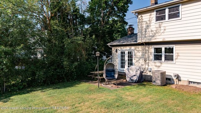 2300 Vassar Drive, Lansing, MI 48912